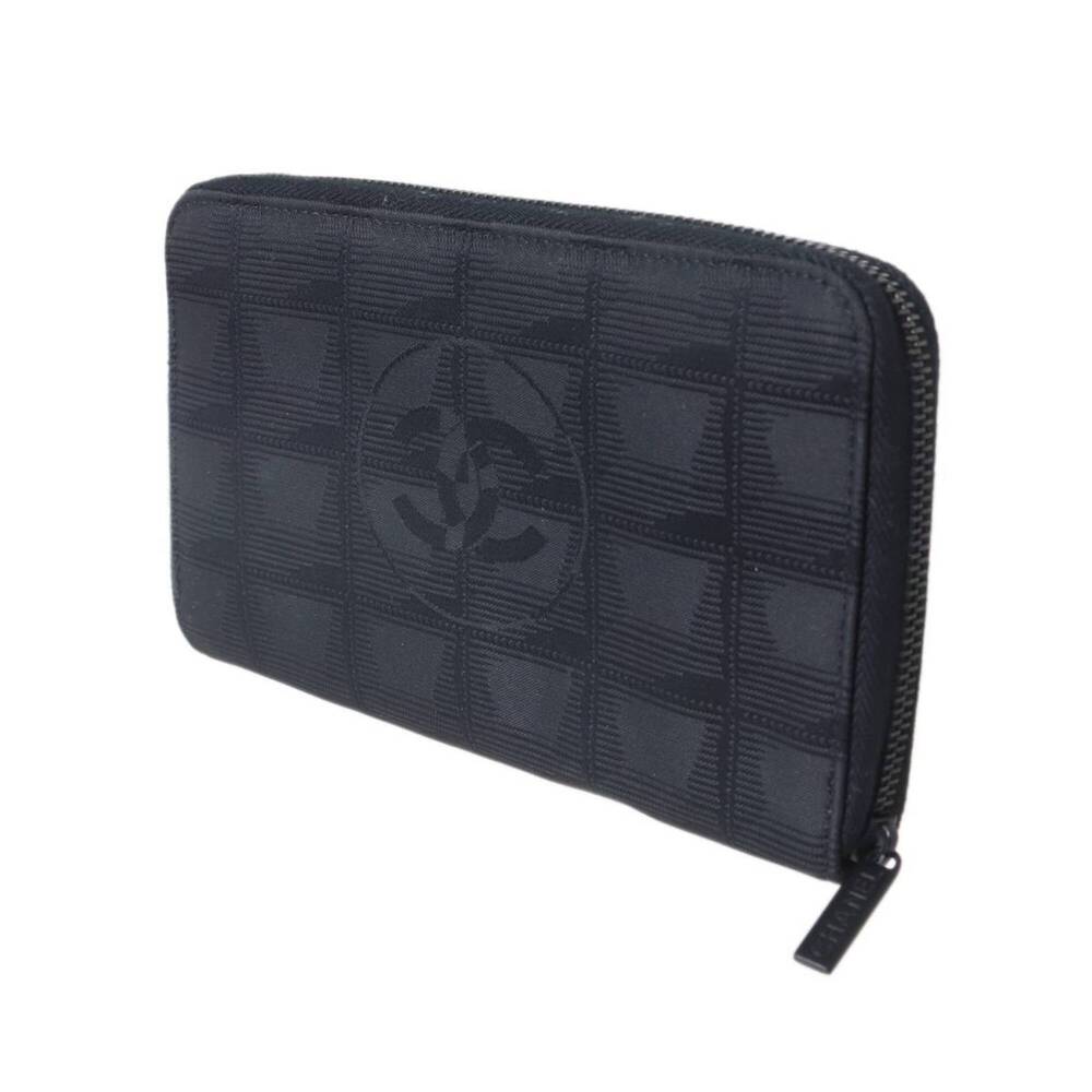 CHANEL Authentic Black Wallet